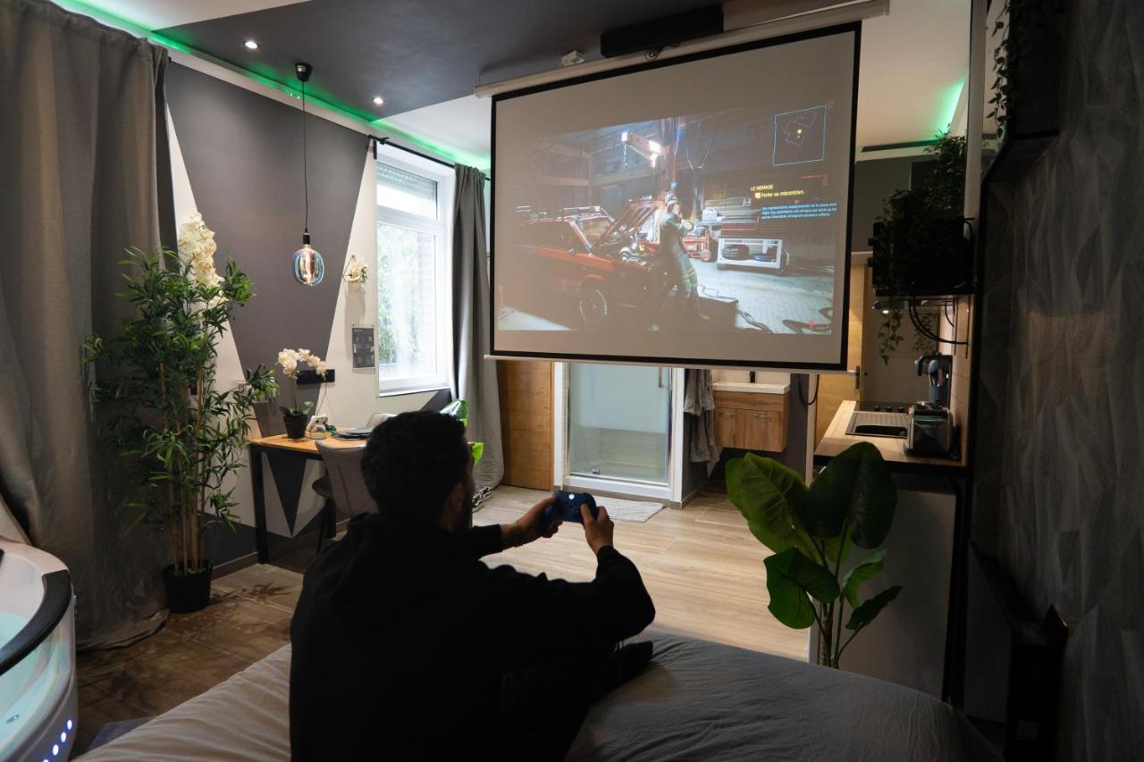 Capsule Color Deluxe Balneo I Ecran Home Cinema I Console De Jeux Trith-Saint-Leger 외부 사진