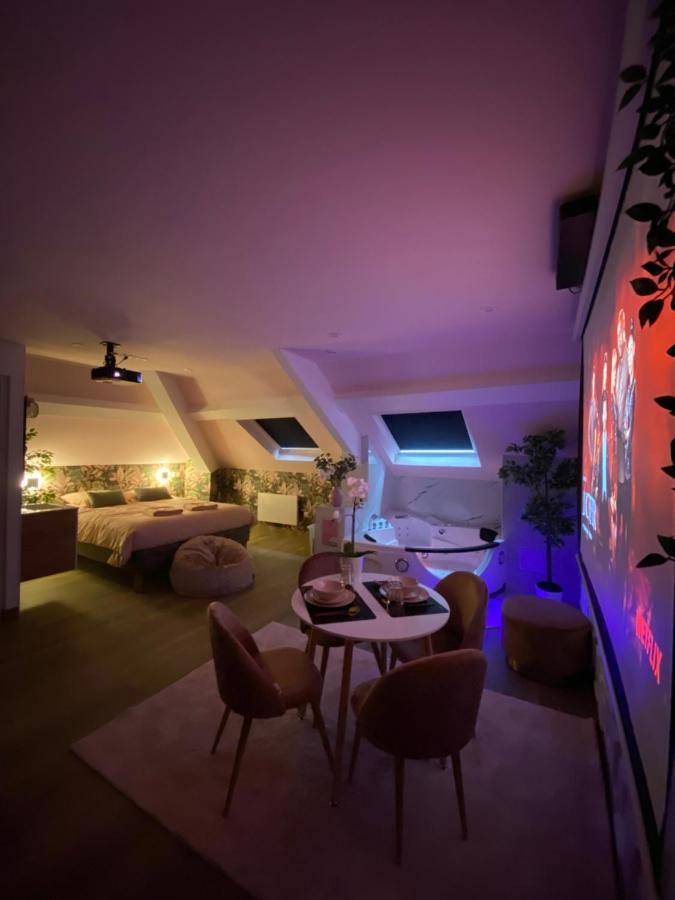 Capsule Color Deluxe Balneo I Ecran Home Cinema I Console De Jeux Trith-Saint-Leger 외부 사진